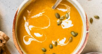 Sopa de abóbora, gengibre e coco (com abóbora em lata)