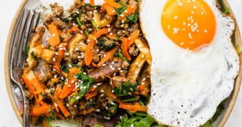 Ground Beef Bibimbap (Easy One-Skillet Recipe)